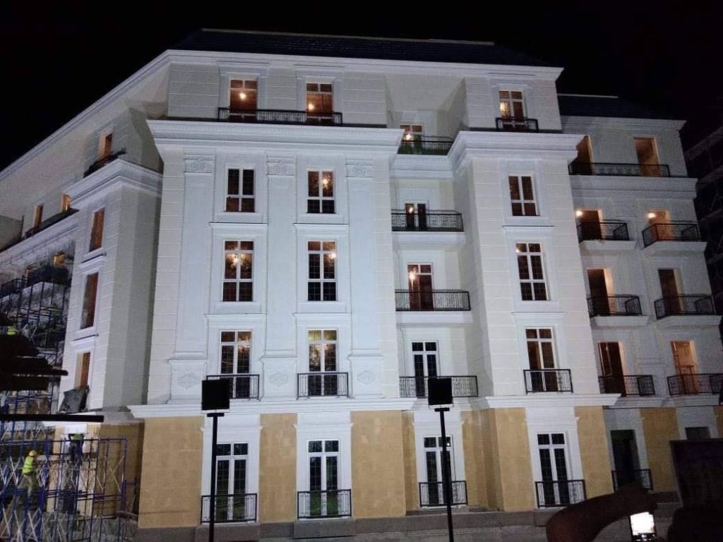 studios for sale in latin settlement